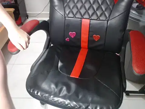 Snapshot of yelingyeon chatting on March 6, 1:37 am yelingyeon online show from March 6, 1:37 am