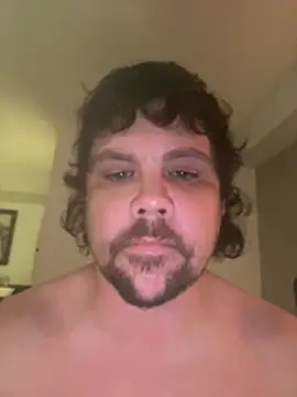 camowamo13 online show from March 14, 3:39 pm