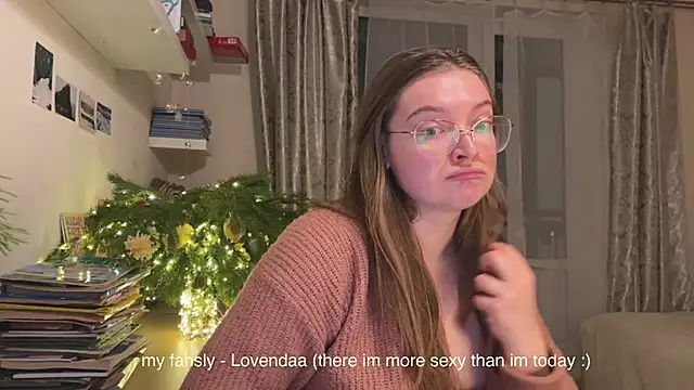 LoVenda online show from December 14, 7:03 pm
