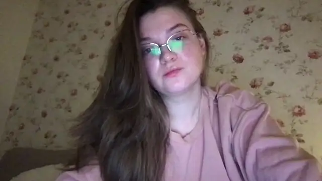 LoVenda online show from February 4, 8:06 pm