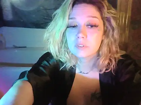 Snapshot of TEXASMARYYYJANE chatting on May 7, 1:16 pm TEXASMARYYYJANE online show from May 7, 1:16 pm