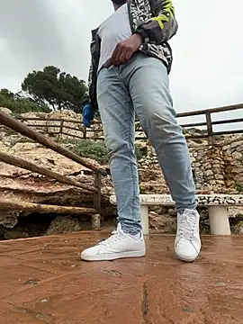 Jesssexboy online show from April 11, 4:11 pm