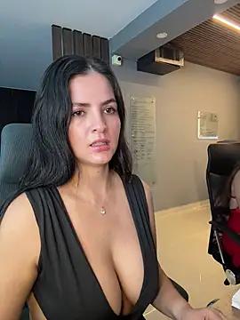 Carolina Novoa online show from July 25, 10:40 pm