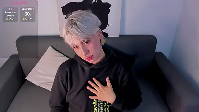 Snapshot of amy_ink chatting on September 23, 11:24 am amy ink online show from September 23, 11:24 am