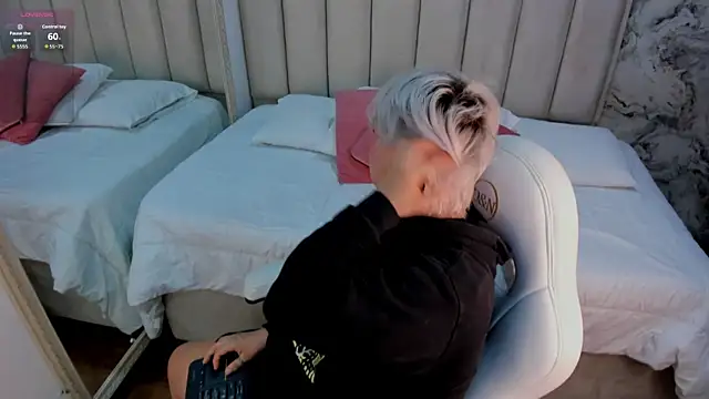 Snapshot of amy_ink chatting on October 2, 11:28 am amy ink online show from October 2, 11:28 am