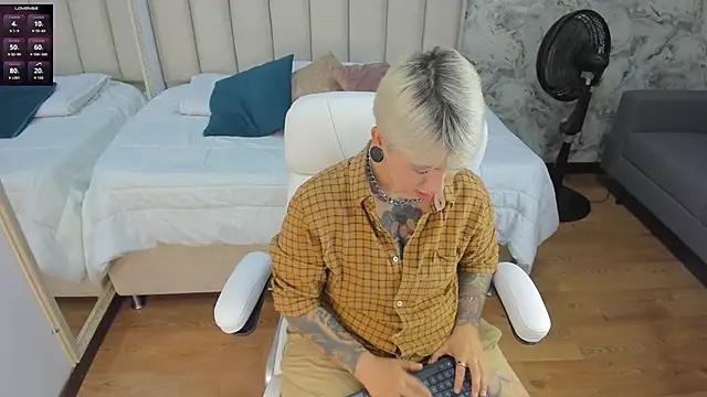 amy ink online show from November 6, 11:22 am