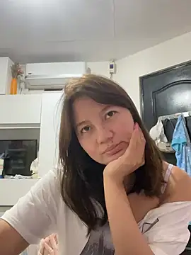Snapshot of asianmystery203 chatting on December 30, 1:26 am asianmystery203 online show from December 30, 1:26 am