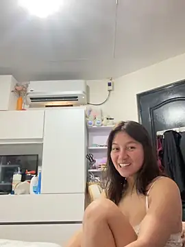 Snapshot of asianmystery203 chatting on January 25, 1:43 am asianmystery203 online show from January 25, 1:43 am