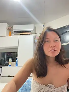 Snapshot of asianmystery203 chatting on January 26, 2:03 am asianmystery203 online show from January 26, 2:03 am