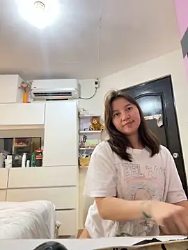 Snapshot of asianmystery203 chatting on March 8, 7:49 am asianmystery203 online show from March 8, 7:49 am