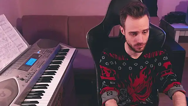 Snapshot of Sweetparker chatting on November 1, 2:30 pm Sweetparker online show from November 1, 2:30 pm