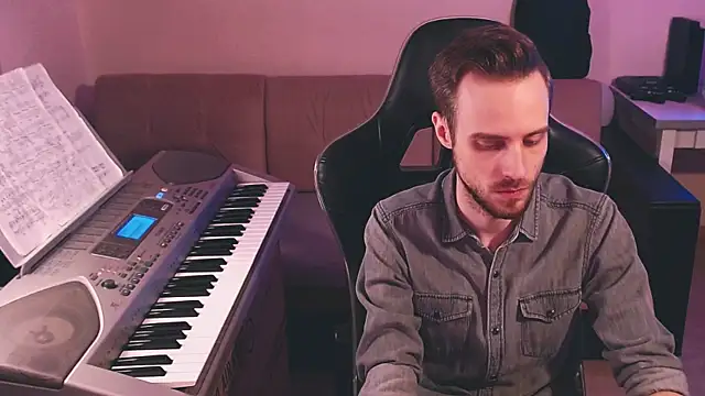 Snapshot of Sweetparker chatting on November 16, 9:53 pm Sweetparker online show from November 16, 9:53 pm