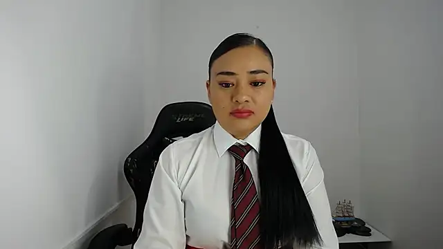 ReyleDoll online show from January 7, 9:46 pm