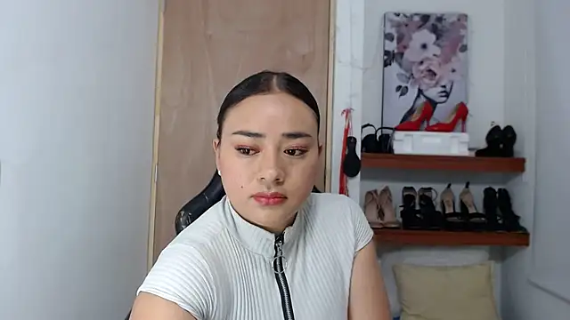 ReyleDoll online show from February 1, 9:29 pm