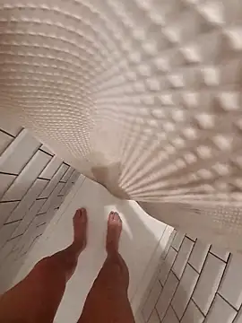 realeasy1 online show from December 21, 11:01 pm