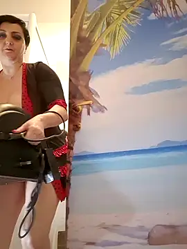 lucillabollente online show from March 1, 6:11 pm
