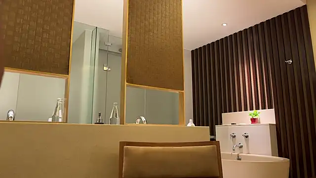 ArabicBarbie online show from December 3, 10:07 pm