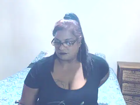 sexylax17 online show from June 3, 4:45 pm