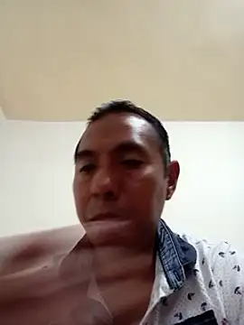 Snapshot of desnudo_Sexoxo chatting on December 4, 4:21 am desnudo Sexoxo online show from December 4, 4:21 am