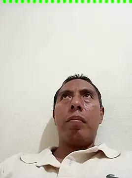 Snapshot of desnudo_Sexoxo chatting on December 12, 3:10 am desnudo Sexoxo online show from December 12, 3:10 am