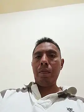 Snapshot of desnudo_Sexoxo chatting on December 26, 1:40 am desnudo Sexoxo online show from December 26, 1:40 am