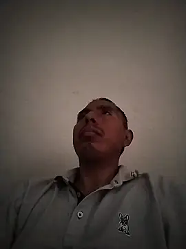 Snapshot of desnudo_Sexoxo chatting on November 17, 11:10 pm desnudo Sexoxo online show from November 17, 11:10 pm