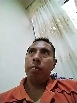 Snapshot of desnudo_Sexoxo chatting on December 4, 10:18 pm desnudo Sexoxo online show from December 4, 10:18 pm