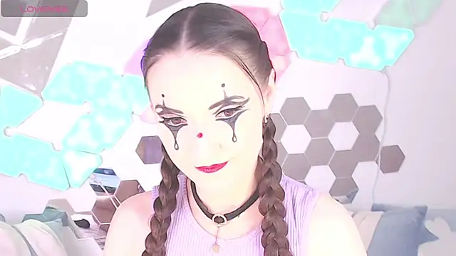 Snapshot of LexiKiss chatting on January 10, 7:57 am LexiKiss online show from January 10, 7:57 am
