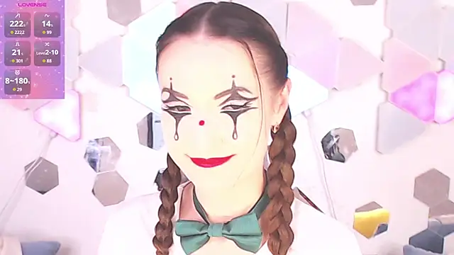 LexiKiss online show from September 27, 6:18 am