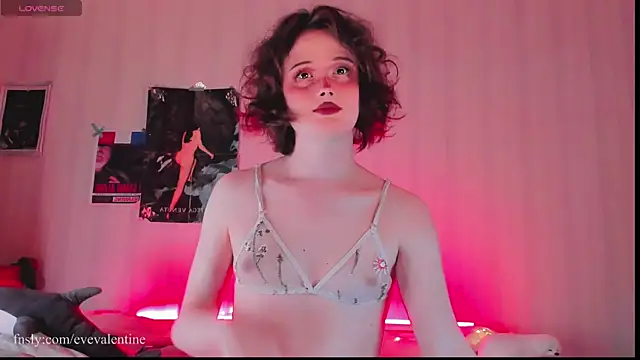 eva vodkina online show from May 28, 7:22 pm