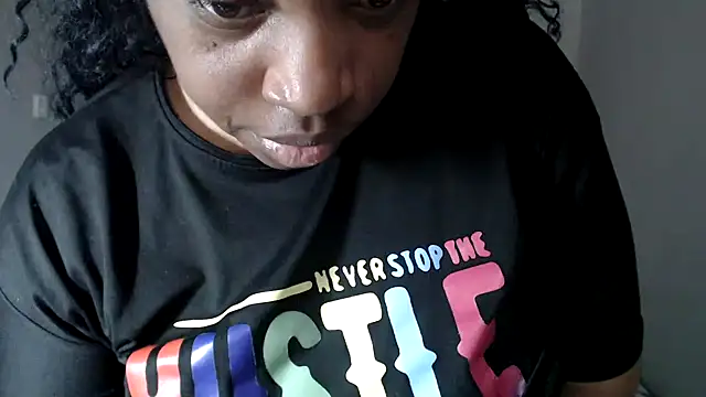 Snapshot of Sexymona1218 chatting on September 20, 5:58 pm Sexymona1218 online show from September 20, 5:58 pm