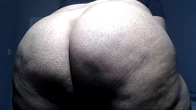 Snapshot of Sexymona1218 chatting on September 24, 3:04 pm Sexymona1218 online show from September 24, 3:04 pm