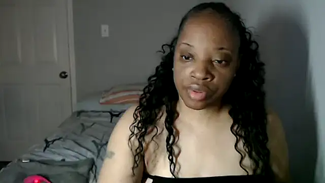 Snapshot of Sexymona1218 chatting on October 24, 5:15 am Sexymona1218 online show from October 24, 5:15 am