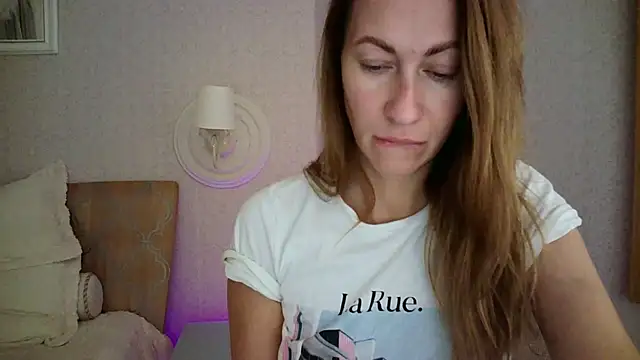 Luna Hoty online show from September 21, 2:57 am