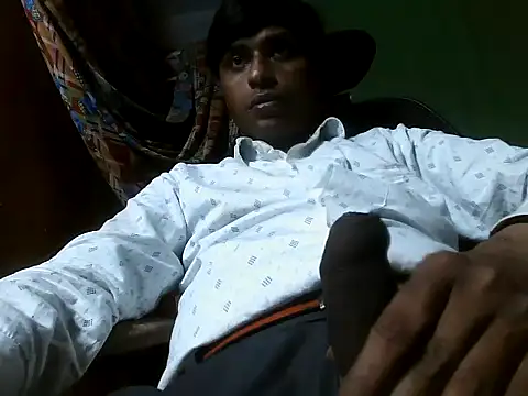 Snapshot of desiboy1101 chatting on March 16, 1:27 pm desiboy1101 online show from March 16, 1:27 pm