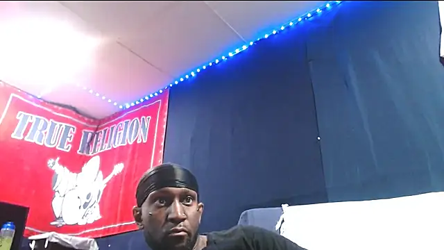 iBreakHeartz online show from September 23, 4:04 am