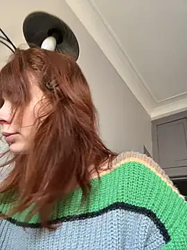 Snapshot of Oopsfoxy chatting on March 27, 6:19 am Oopsfoxy online show from March 27, 6:19 am