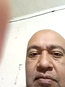 GeorgeVergaGrues online show from January 13, 6:38 am