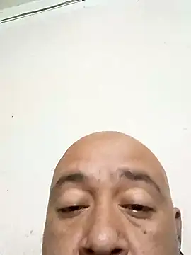 GeorgeVergaGrues online show from February 3, 7:18 am