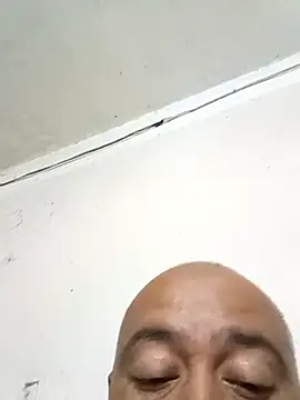 GeorgeVergaGrues online show from February 13, 2:56 am