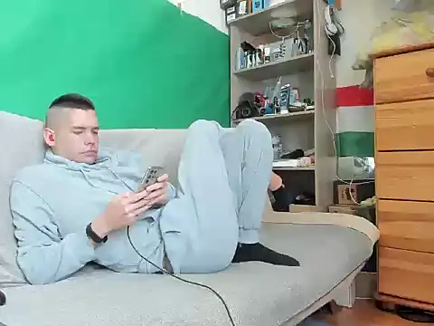 Snapshot of viraglaci18@xh chatting on October 31, 11:22 am viraglaci18xh online show from October 31, 11:22 am