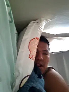 juliopantoja online show from February 25, 2:05 pm