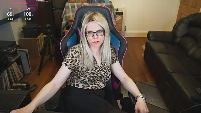 KelseyCobalt online show from October 9, 8:40 pm