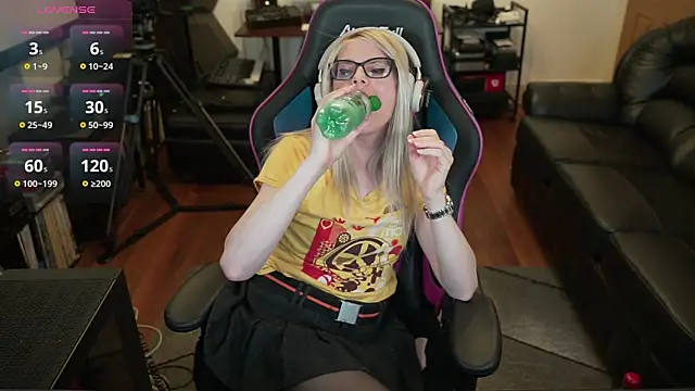 KelseyCobalt online show from July 26, 8:05 pm
