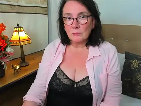 DorisDesire online show from October 28, 9:06 pm