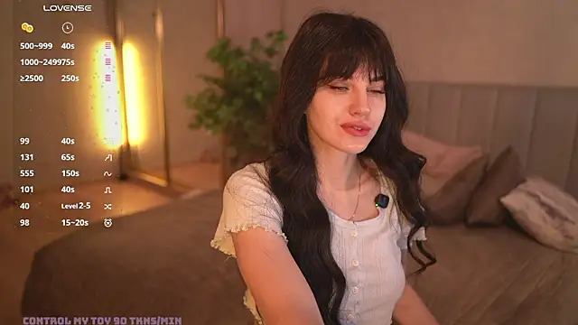 Snapshot of oxxme chatting on March 5, 2:46 pm oxxme online show from March 5, 2:46 pm