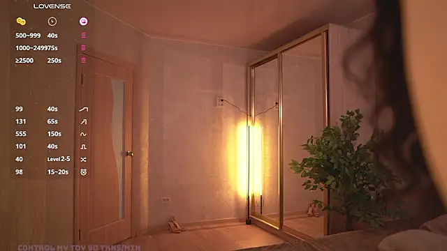 Snapshot of oxxme chatting on March 20, 11:48 am oxxme online show from March 20, 11:48 am