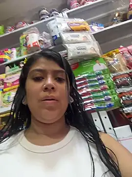 Snapshot of emilyjohanson chatting on June 25, 5:06 pm emilyjohanson online show from June 25, 5:06 pm