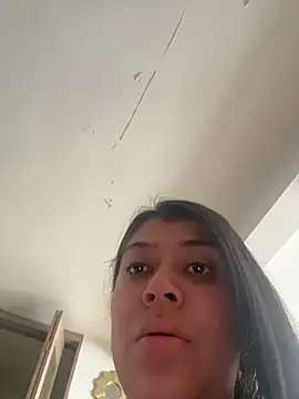 Snapshot of emilyjohanson chatting on July 31, 2:27 pm emilyjohanson online show from July 31, 2:27 pm