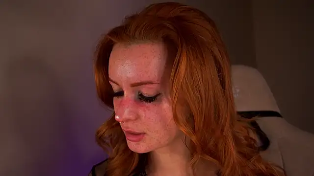 Snapshot of Liuba_Fox chatting on February 8, 11:24 pm Liuba Fox online show from February 8, 11:24 pm